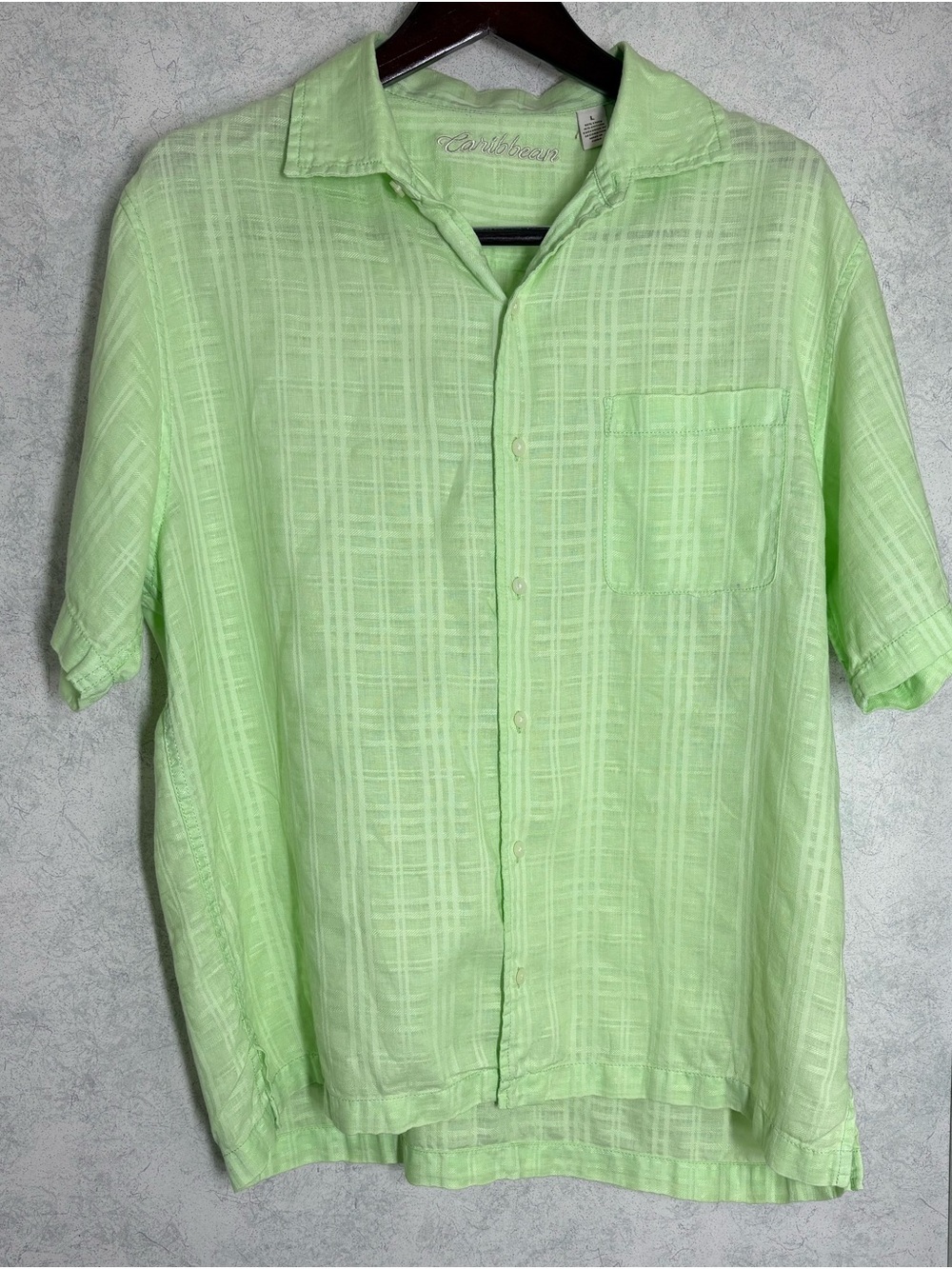 Caribbean Light Green Short-Sleeve Button-Down Linen Shirt